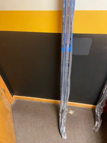 THREE S19 Nexus league Sticks- P28 - 87 Flex - RH