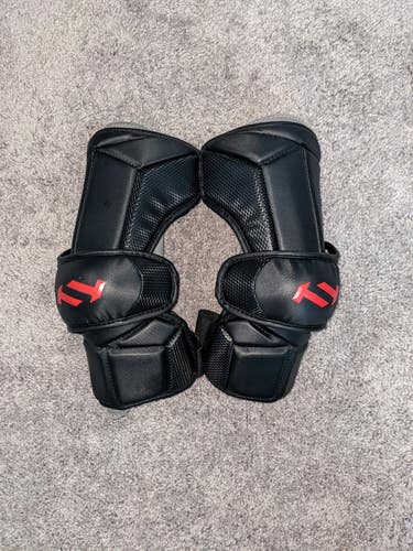 True Hzrdus Arm Guards - Large