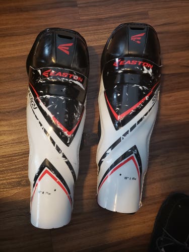 Used Easton Synergy EQ20 Shin Pads