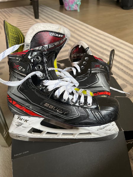 Senior Used Bauer Vapor X2.9 Hockey Skates Regular Width Size 8.5