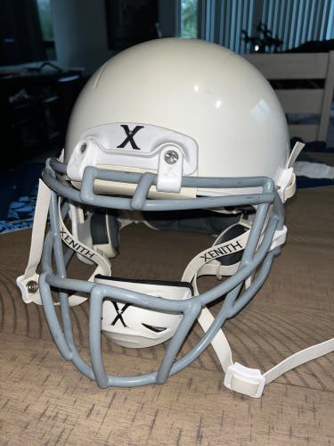 (STEAL) Large Xenith X2E Helmet
