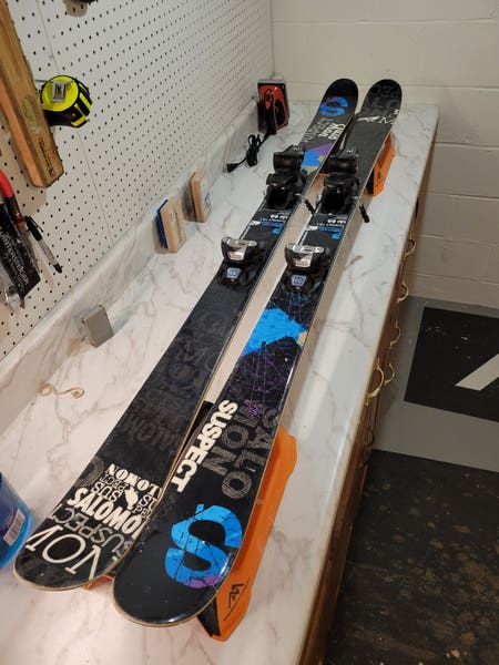 Used 2010 Salomon Suspect Park Skis With Marker Squire 11 Bindings