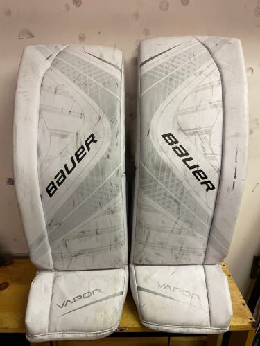Bauer Vapor X700 Goalie Leg Pads- LG