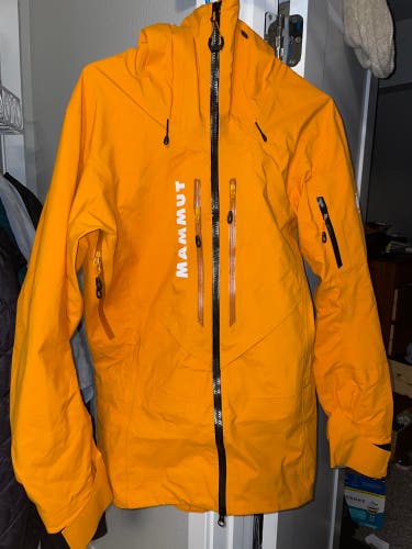 Mammut ski shell