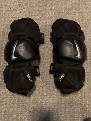 New Large Nike Vapor Arm Pads