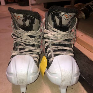 Senior Used CCM Vector 4.0 Hockey Goalie Skates Regular Width Size 6