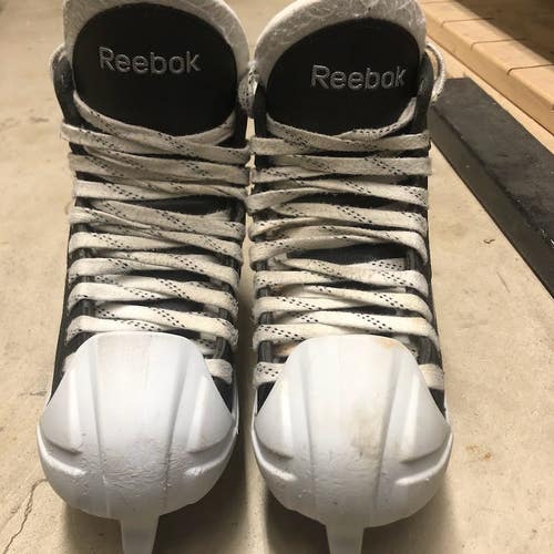 Senior Used Reebok 5K Hockey Goalie Skates Regular Width Size 8
