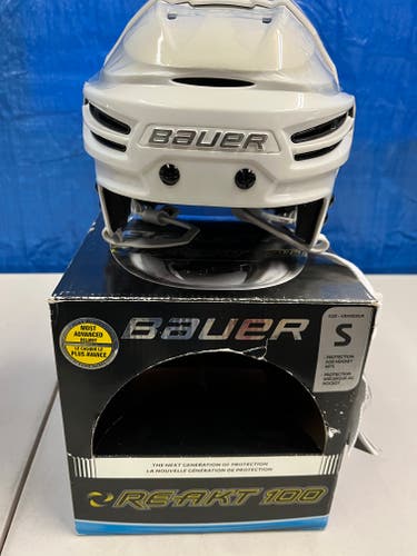 New Bauer Re-Akt 100 Helmet Small/White