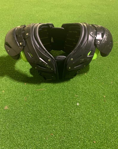 Used Large Gear Pro Tec Razor Shoulder Pads