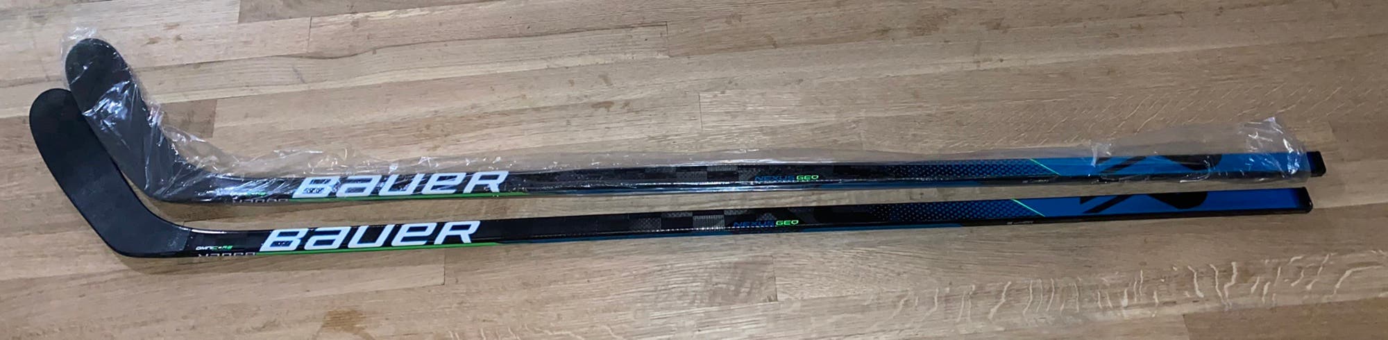 New Right Handed Nexus Geo Hockey Stick