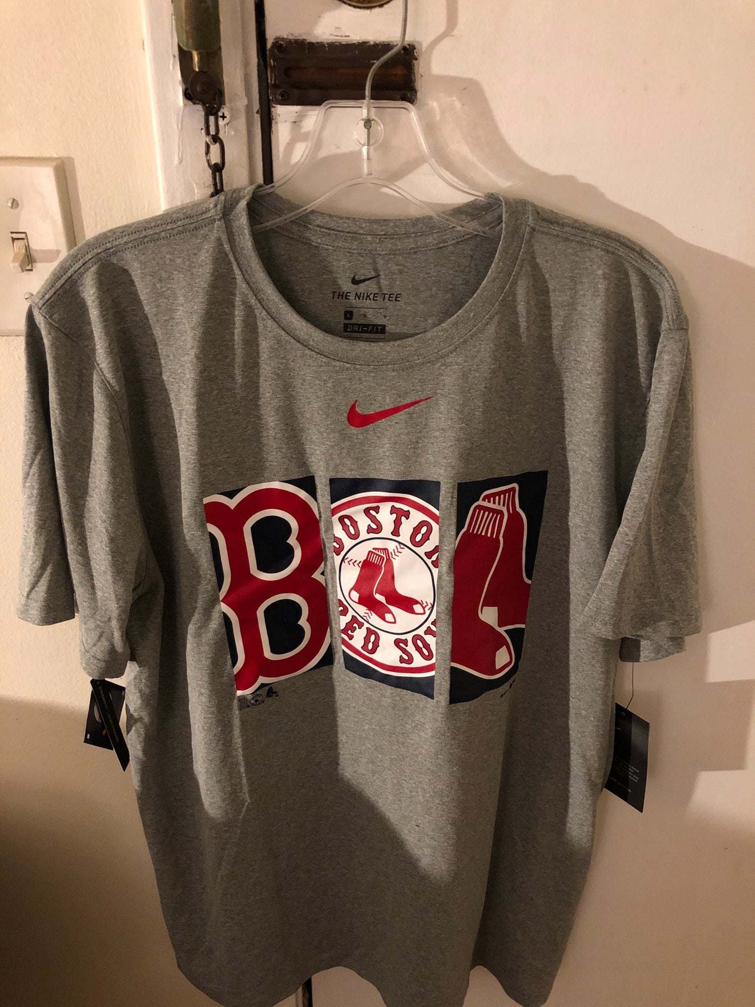 Nike, Shirts, Nike Mlb Boston Red Sox Tshirt Size L Nwt