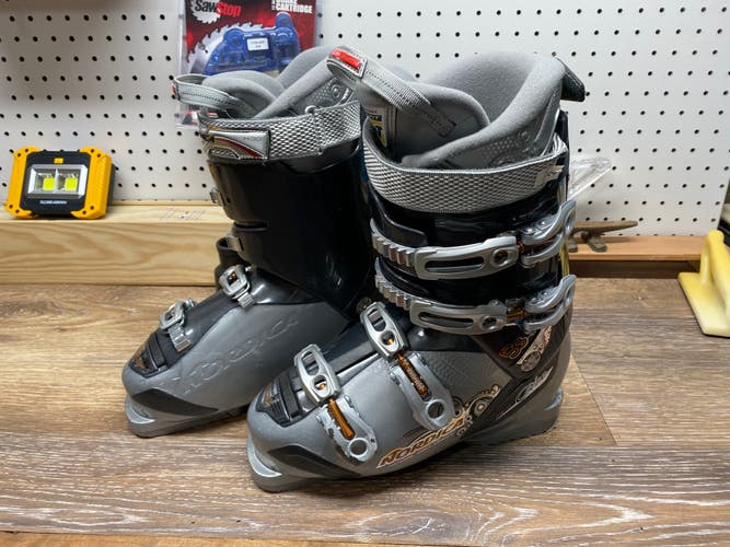 Women's Used Nordica Cruise Ski Boots Soft Flex