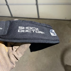 Shock Doctor Hockey Neck Guard