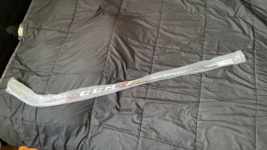 Brand New Unopened CCM Jetspeed Pro2, Right Handed, 65 Flex, P88 Curve, Intermediate Stick