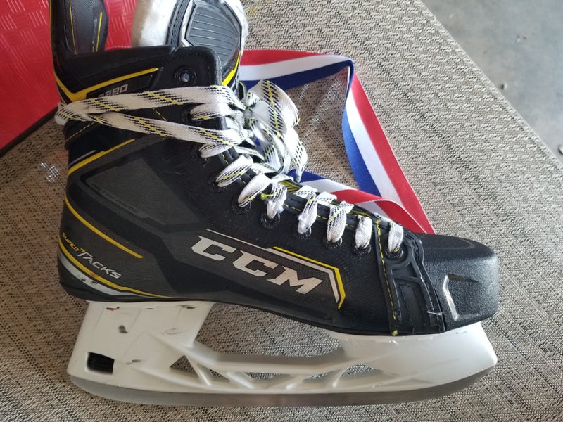 Senior Used CCM Super tacks 9380 Hockey Skates Regular Width Size 8.5