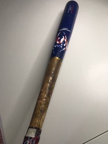 Wood (-3) 29 oz 32" MLB Prime Maple Bat