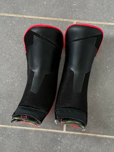 Bauer Prototype skate tongues