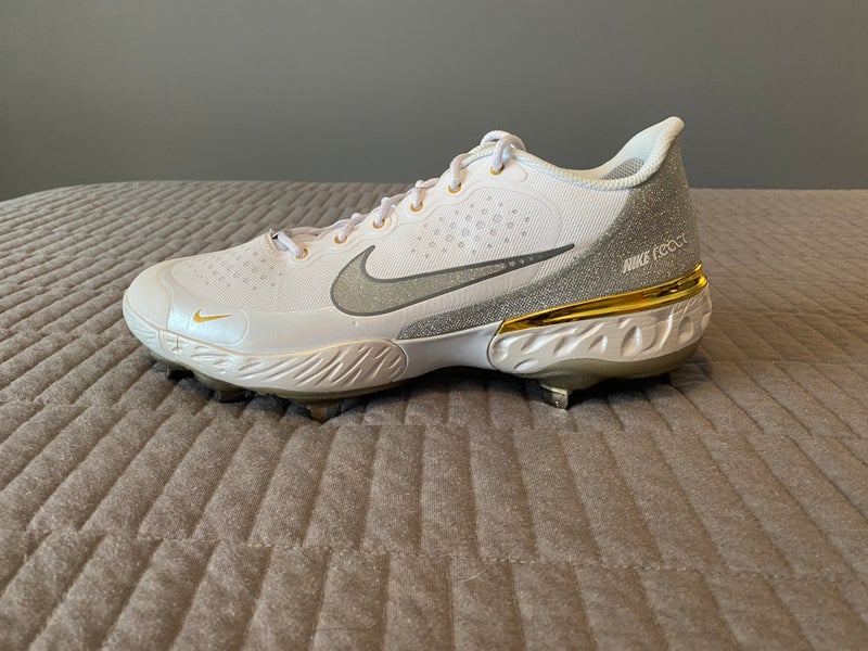 Nike Alpha Huarache Elite 3 Low Size 10.5 New Never Used