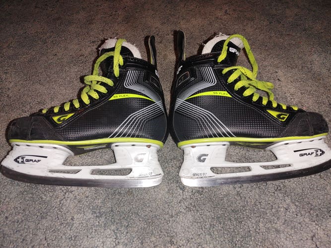 Junior Used Graf Supra G3035 Hockey Skates Regular Width Size 4