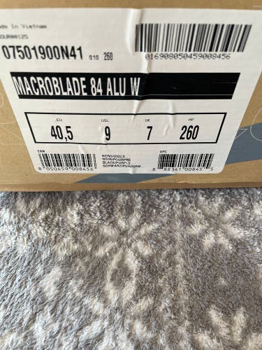 New Macroblade 84 ALU Inline Skates Regular Width Size 9