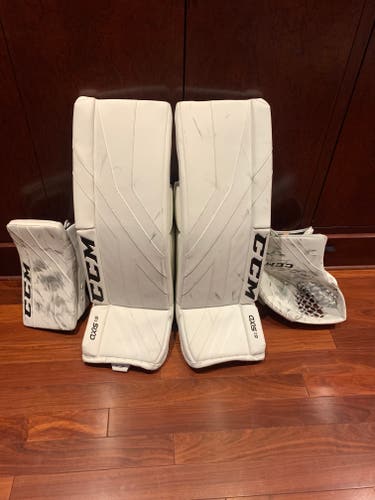 Used 33" Regular CCM Axis 1.9 Goalie Full Set