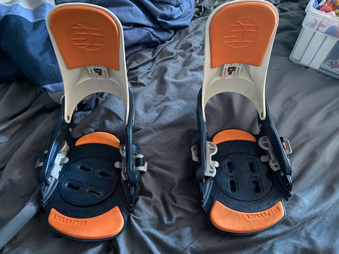 Burton SI Step-In Snowboard Bindings Size M/L Comes with plates and screws