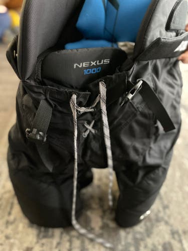 Senior Medium Bauer Nexus 1000 Hockey Pants