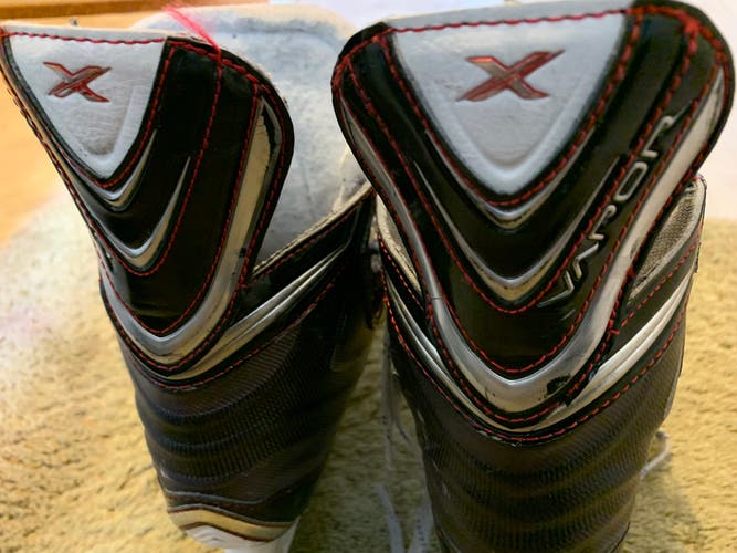 Junior Bauer Extra Wide Width Size 4 Vapor X90 Hockey Skates