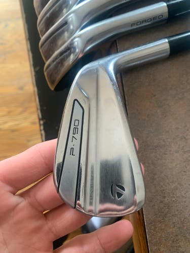 Taylormade  P790 Iron Set RH Stiff