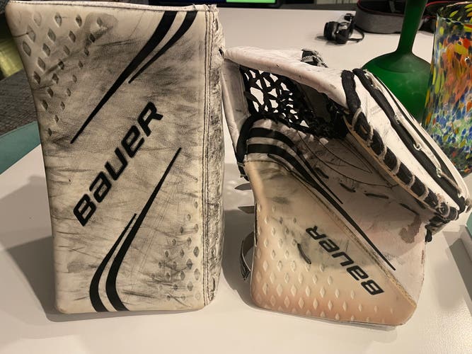 Bauer Vapor 2x PRO Senior Goalie Gloves + FREE 2x Pro Leg Pads Large Full Set