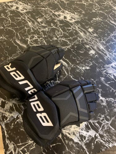 Used Bauer Supreme 150 Gloves 14"