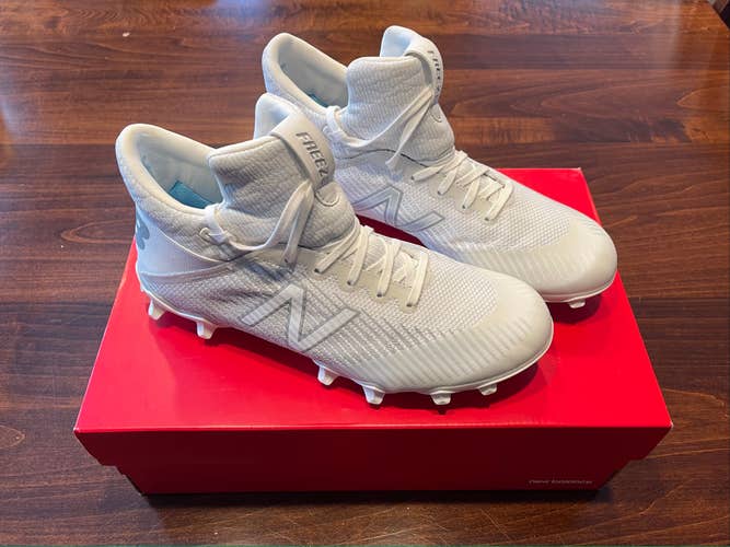 New Balance Freeze 2.0 Cleats - Size 9.5 - Like New!