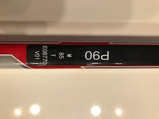 Pro Stock P90 (P92) - Senior Right Handed Mid Pattern Pro Stock RBZ Speedburner Hockey Stick