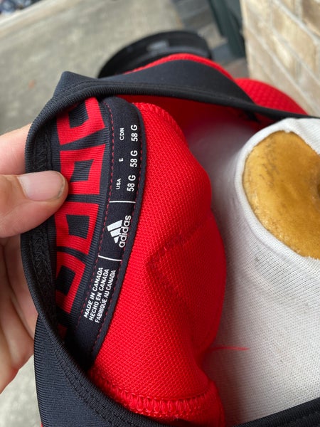 Men's Adidas Red Carolina Hurricanes Reverse Retro 2.0 Flex Fitted Hat