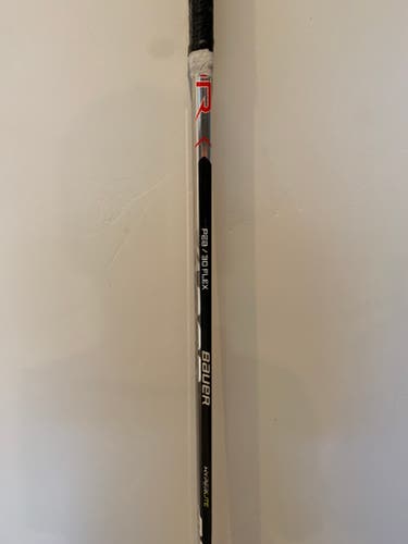 Junior Used Left Hand Bauer Vapor Hyperlite Hockey Stick Toe Pattern