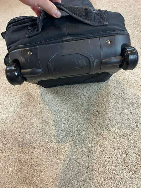 Size 166 Burton Wheelie Snowboard Carry Bag | SidelineSwap | Buy