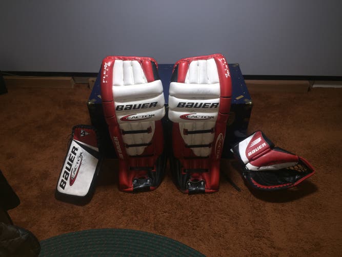Used 34" Regular Bauer Reactor 3 Pads (Only Pads)