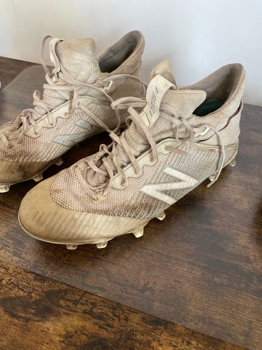 White Men's Size 11 (Women's 12) New Balance Freeze