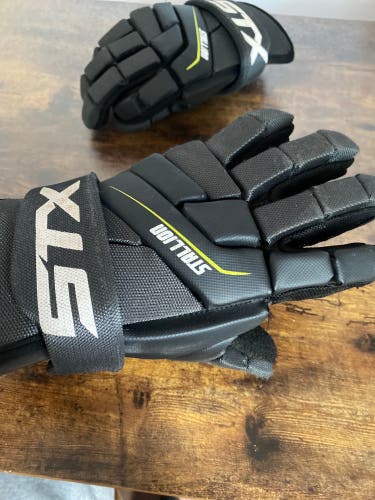New Player's STX 13" Stallion 200 Lacrosse Gloves