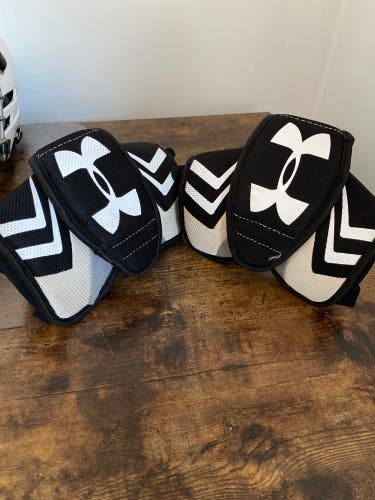 Used Large Under Armour Strategy Elbow Pads