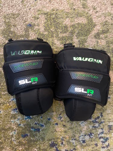 Used Vaughn INT SLR Knee Pads