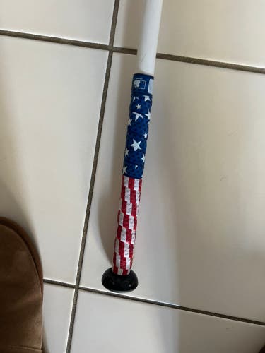 2021 DeMarini (-10) 18 oz 28" CF Bat