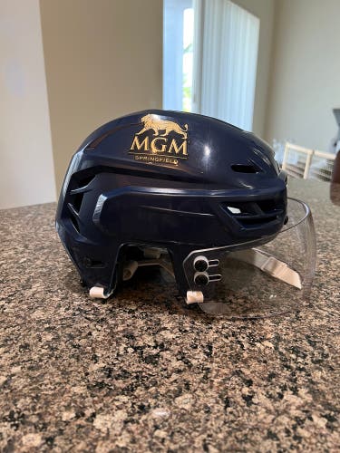 CCM Resistance Hockey Helmet Medium Pro Stock Navy