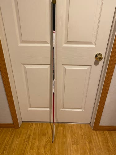Junior Left Hand Mid Pattern CCM RBZ 240 and Bauer Vapor X700 Hockey Stick