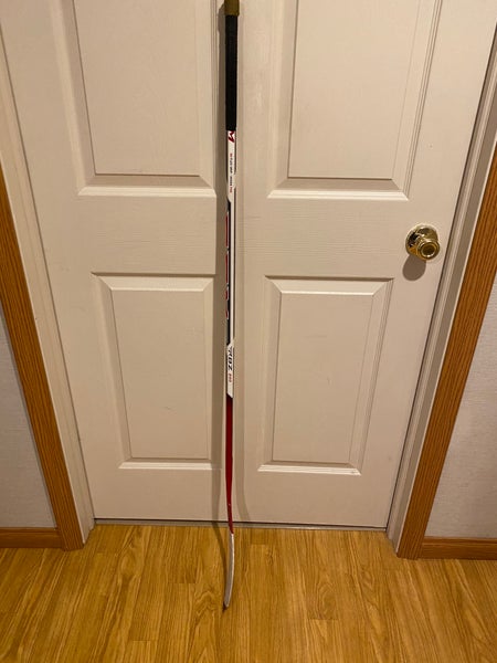Junior Left Hand Mid Pattern CCM RBZ 240 and Bauer Vapor X700 Hockey Stick