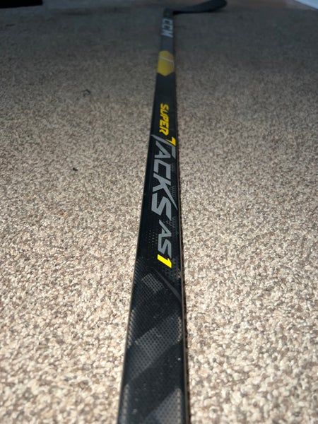 Senior Right Handed Pro Stock Super Tacks AS1 Hockey Stick