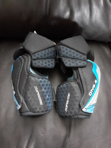 Used Small Bauer Supreme Elbow Pads ONE.8