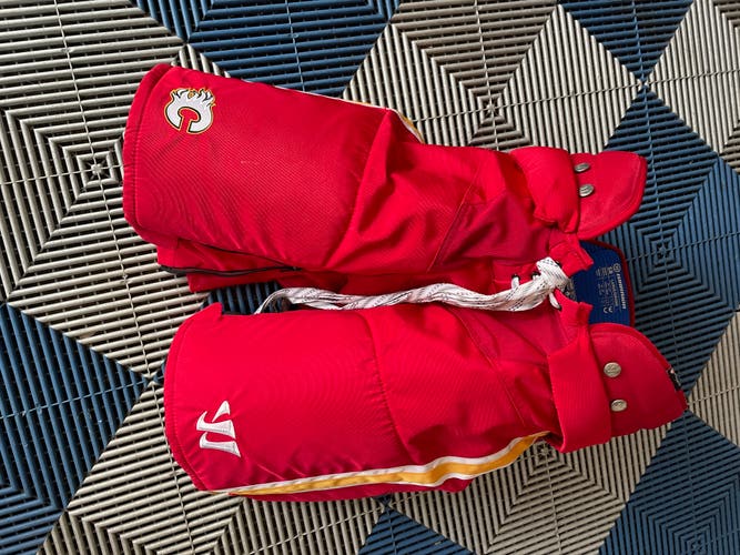 Senior Used Large Warrior Covert QRL Hockey Pants Pro Stock