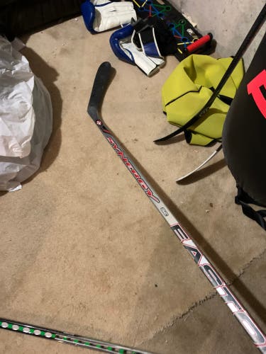 Senior Right Handed Heel Pattern  Synergy Elite Hockey Stick