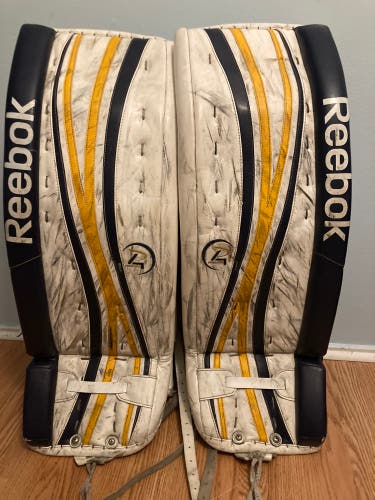 33" Reebok  Premier 4 Pro Goalie Leg Pads